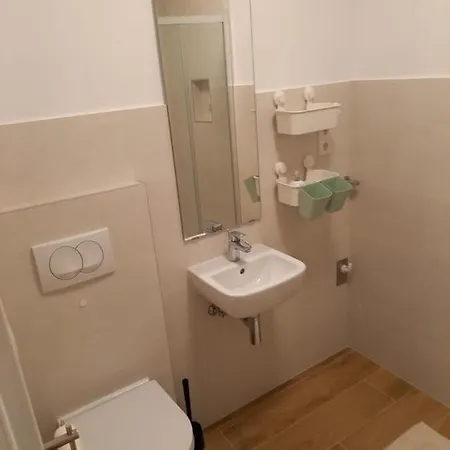 Studio Apartment Zara Apartman Zára